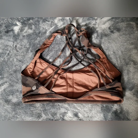 Lululemon Free To Be Wild Size 8 - Picture 2 of 3